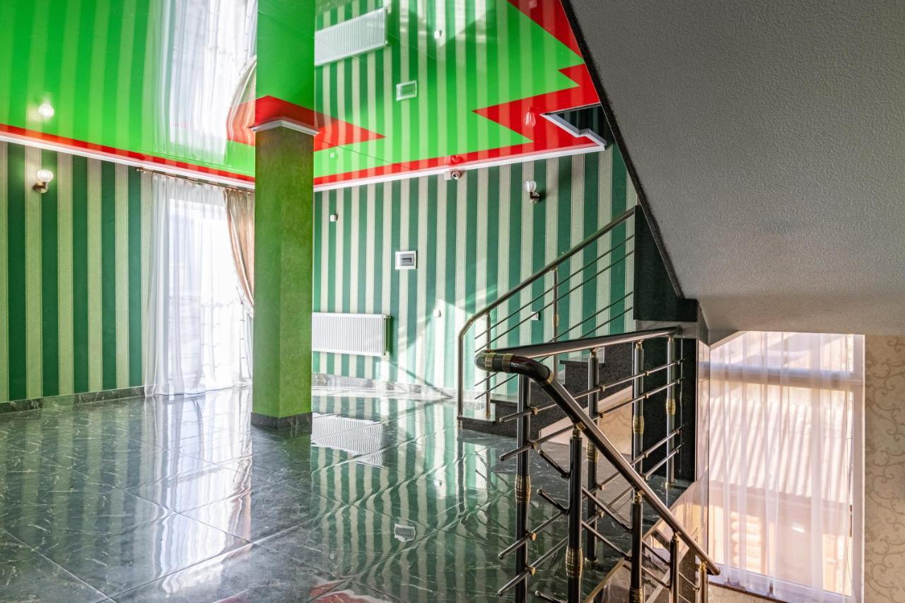 Hotel Zeleniy Bir Bukowel Exterior foto