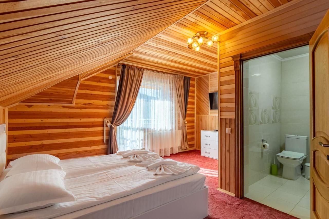 Hotel Zeleniy Bir Bukowel Exterior foto
